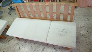 【ソファー修理】ソファー座面　ひび割れ　張り替え修理