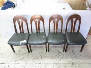 【椅子修理】ダイニングチェア座面張替え修理