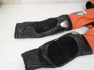 バイクレーシングスーツ｜つなぎ傷、剥がれ補修