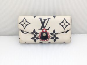 Louis Vuitton ≀ ヴィトン財布、ペン跡、擦れ傷補修、染め直し