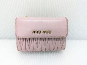 MIUMIU｜財布、擦れ傷、色剥げ、フチ破れ補修、染め直し修理